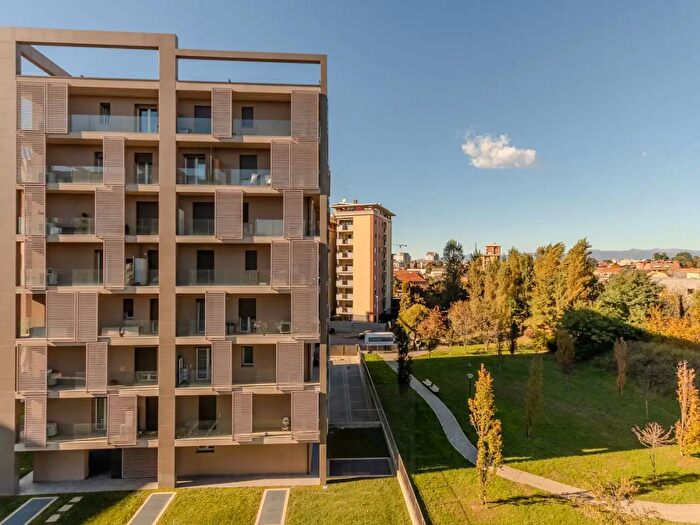 Appartamento quadrilocale in vendita in Via Giotto, Lissone