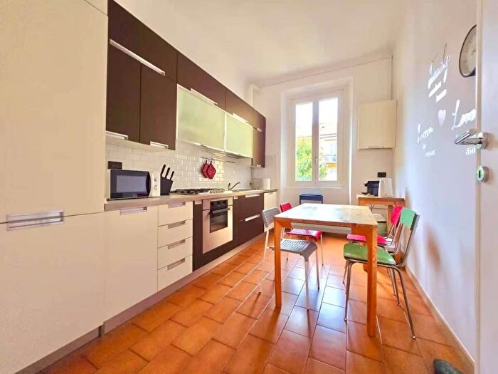Appartamento trilocale in affitto in Via Vitruvio, Buenos Aires, Milano