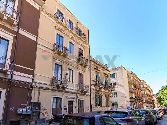 Appartamento bilocale in vendita in Viale XX Settembre, Catania