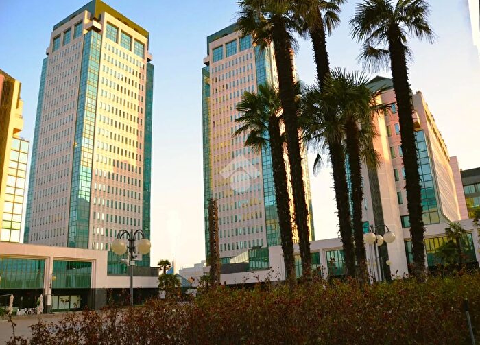 Appartamento bilocale in vendita in Via Torri Bianche, Vimercate