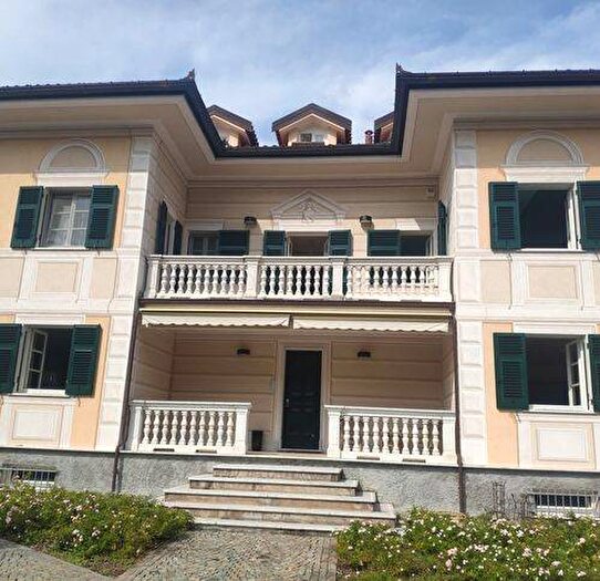 Casa con 6 locali in affitto in Via Privata Bellagamba, San Salvatore, Cogorno