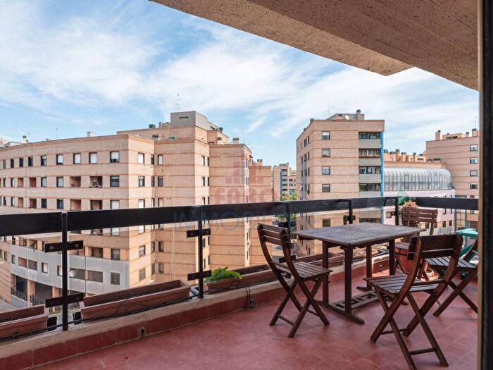 Appartamento trilocale in affitto in Via Andrea Solario, Tintoretto, Roma