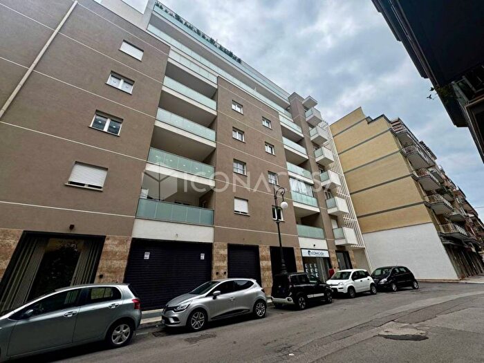 Appartamento quadrilocale in affitto in Via Piave, Bisceglie