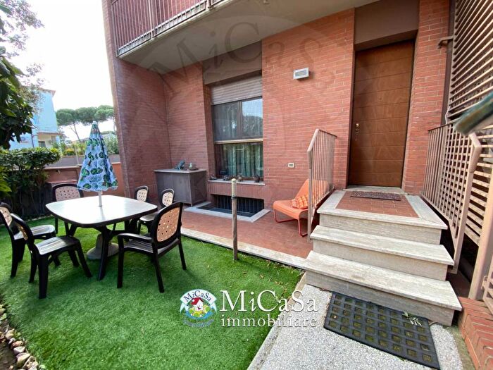 Appartamento trilocale in affitto in Tirrenia, Pisa