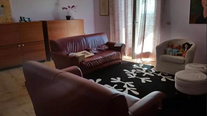 Appartamento con 5 locali in vendita in Via Vitt Emanuele, Abbasanta