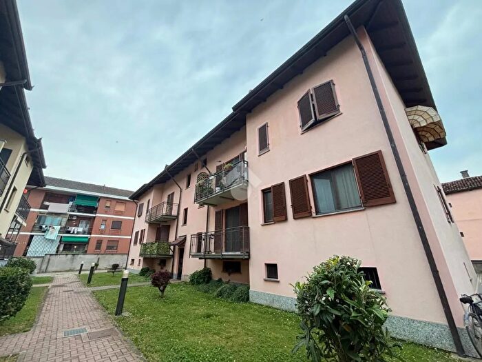 Appartamento quadrilocale in vendita in Via Cerutti, None