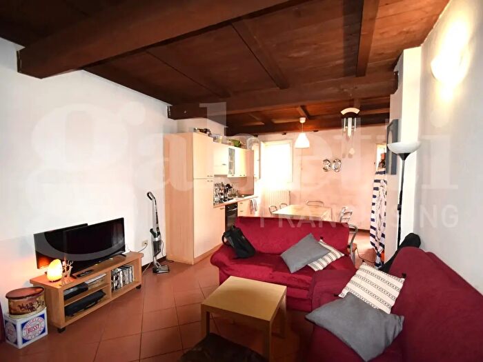 Appartamento monolocale in vendita in Via del Traghetto, Bologna