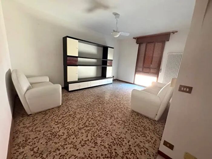 Appartamento trilocale in vendita in Guastalla