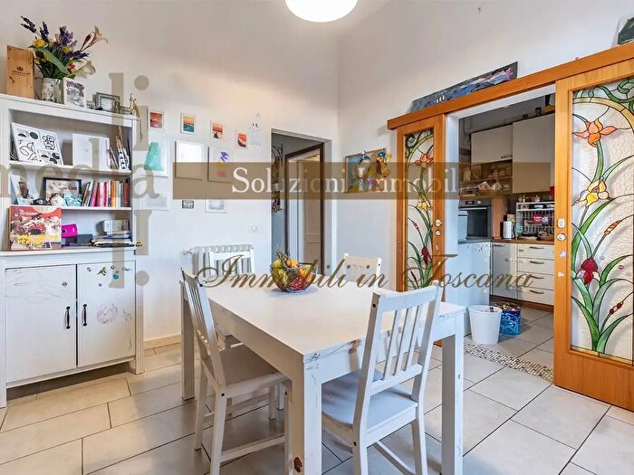 Appartamento con 6 locali in vendita in Livorno