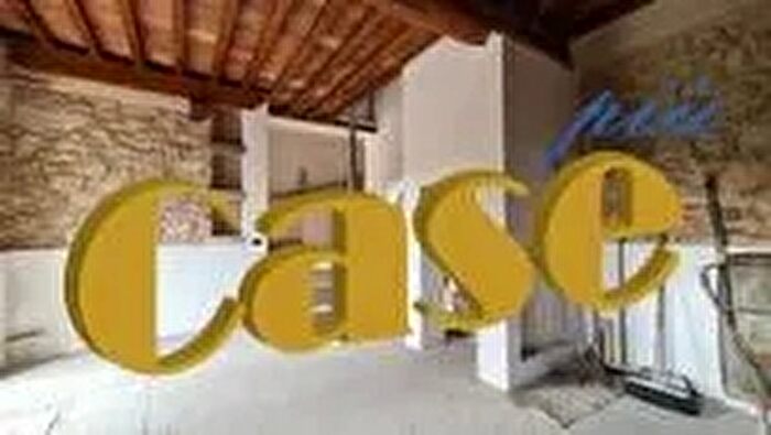 Casa con 6 locali in vendita in Camaiore