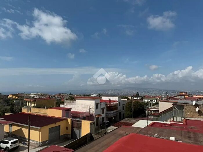 Appartamento trilocale in vendita in Via Vesuvio, San Sebastiano Al Vesuvio