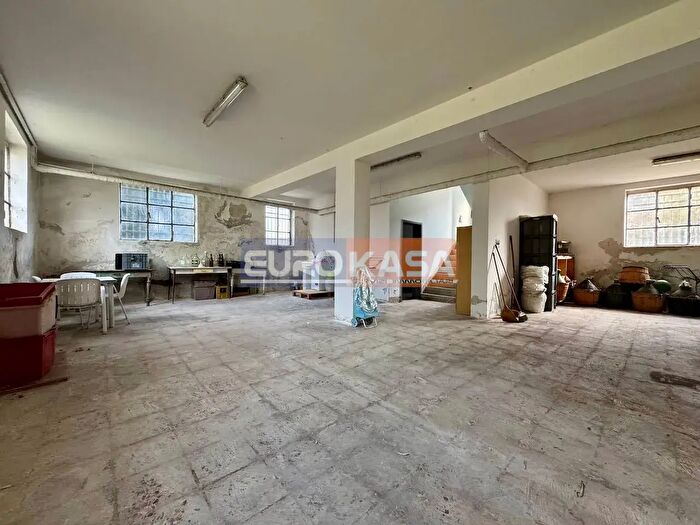 Casa con 6 locali in vendita in Via Osio, Brembate