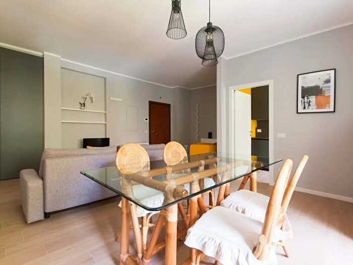 Appartamento monolocale in affitto in Via Andrea Solari, Milano