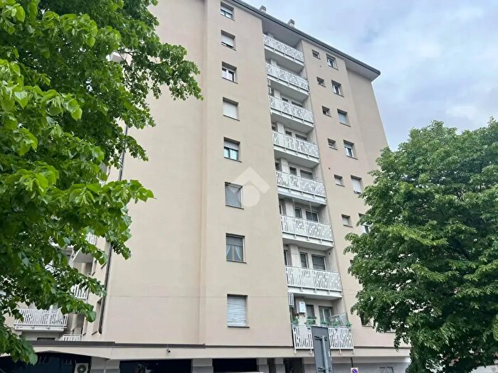 Appartamento trilocale in vendita in Via Papa Giovanni XXIII, San Giuliano Milanese