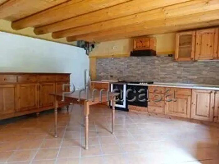 Casa trilocale in vendita in Via Giazza, Selva Di Progno