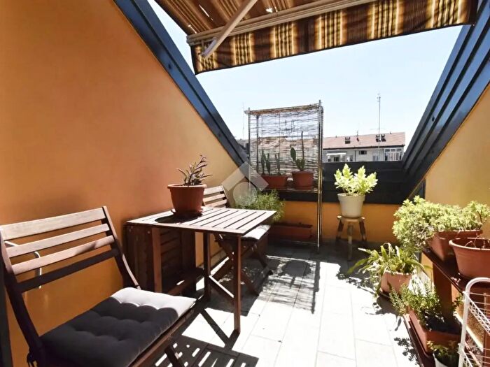 Appartamento quadrilocale in vendita in Via Morazzone, Torino