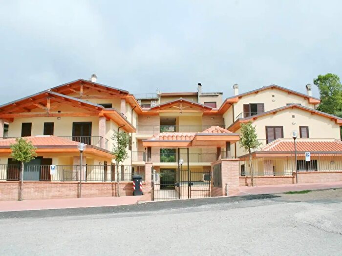 Appartamento quadrilocale in vendita in Castiglione Del Lago