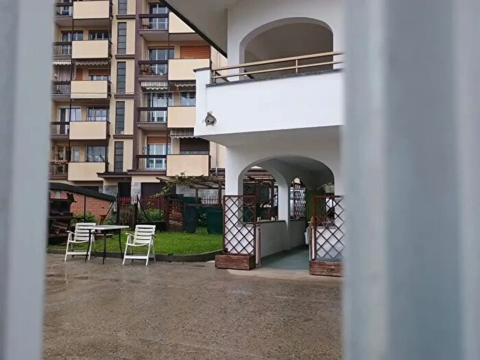 Casa con 6 locali in vendita in Via Sabolo, Ivrea