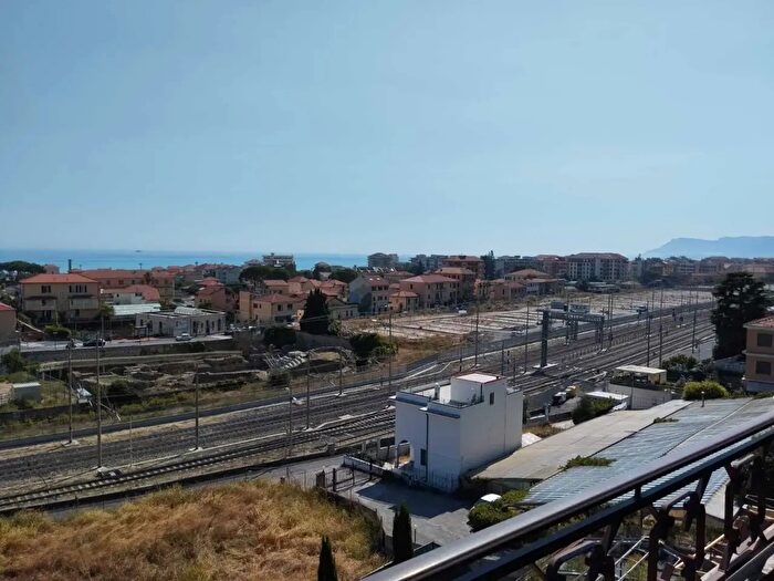 Appartamento bilocale in vendita in Via Porta di Provenza, Ventimiglia
