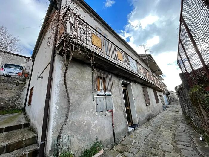 Appartamento con 5 locali in vendita in Via SantAngelo, Marsico Nuovo