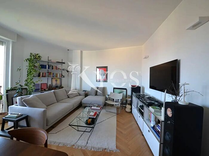 Appartamento trilocale in affitto in Via Conchetta, Milano