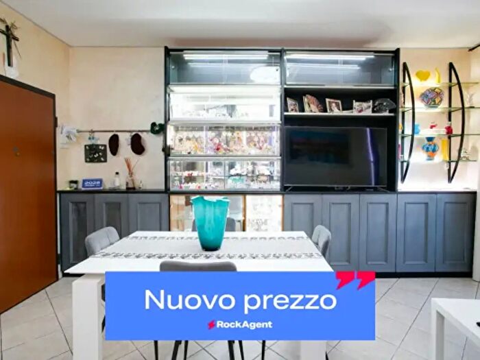 Appartamento trilocale in vendita in Via Lino Liviabella, Roma