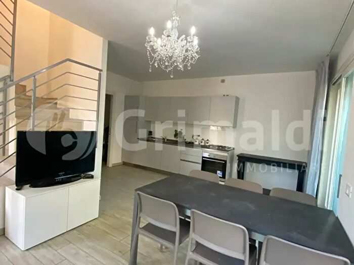 Appartamento quadrilocale in vendita in Viale Giacomo Matteotti b, Cervia