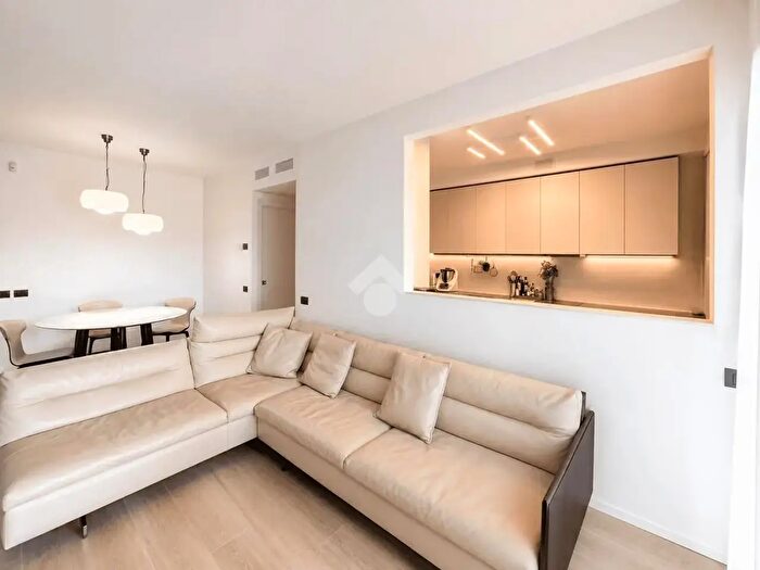 Appartamento quadrilocale in vendita in Via Don G Scuri, Mozzo