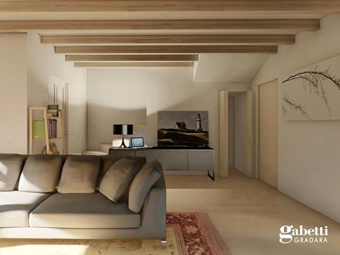 Appartamento trilocale in vendita in Via Mortola Snc, Gradara