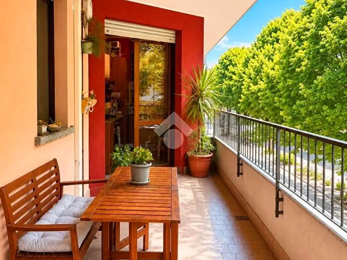 Appartamento trilocale in vendita in Via Ghisolfa, Rho