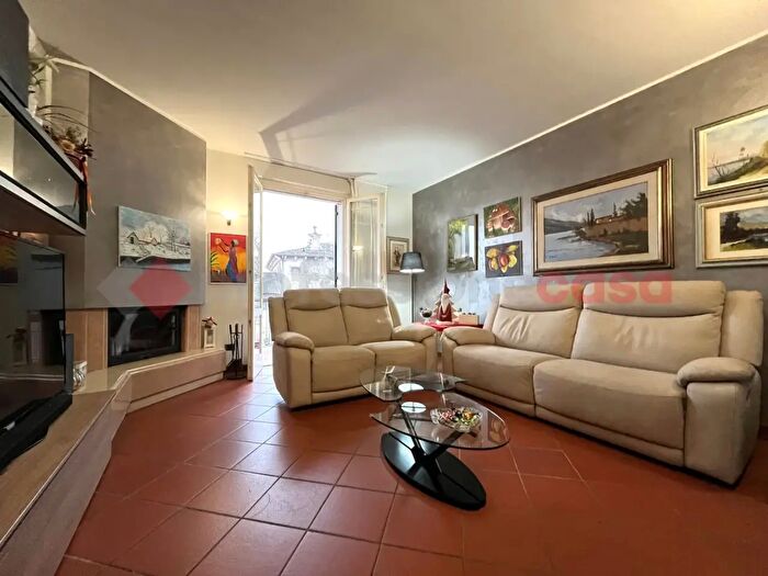 Casa con 9 locali in vendita in Vigasio