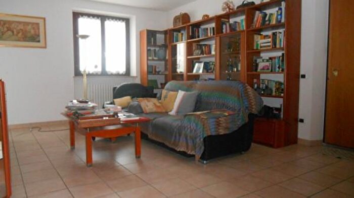 Appartamento con 6 locali in vendita in Castelbellino