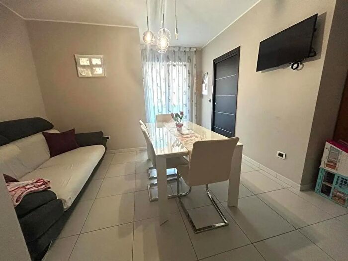 Appartamento trilocale in vendita in Via Luigi Romanelli, Barletta