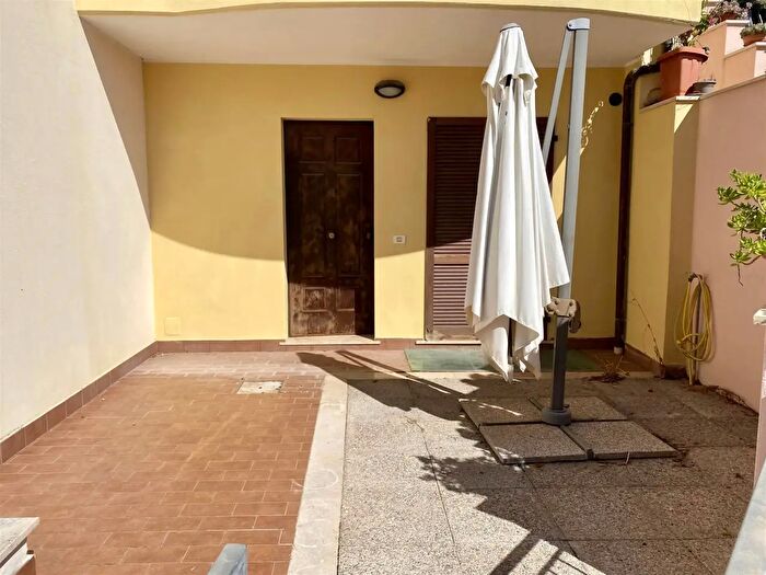 Appartamento con 6 locali in vendita in Follonica