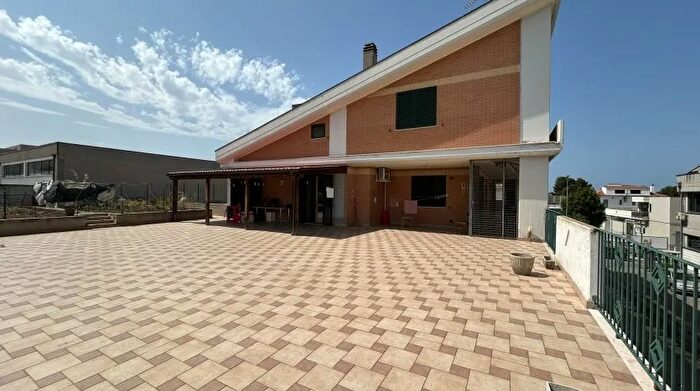 Appartamento con 5 locali in vendita in Termoli Via Arti E Mestieri Termoli, Termoli