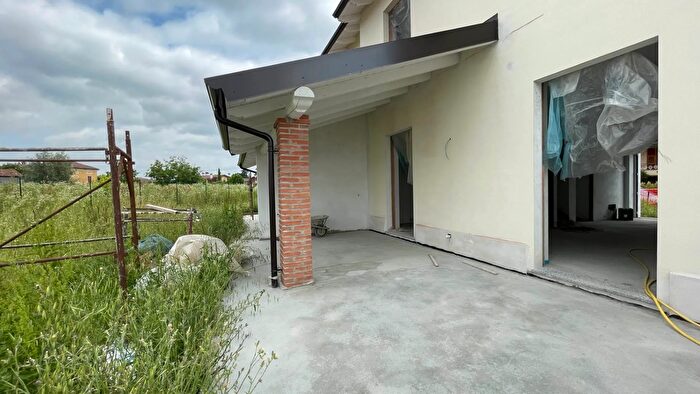 Casa con 6 locali in vendita in Novi Via Verdi Arquata Scrivia Tortona Lcitalia, Viguzzolo