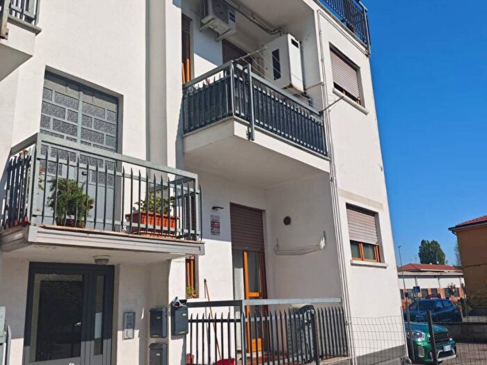 Appartamento bilocale in affitto in Via Juglaris, Mercato Santa Maria, Moncalieri