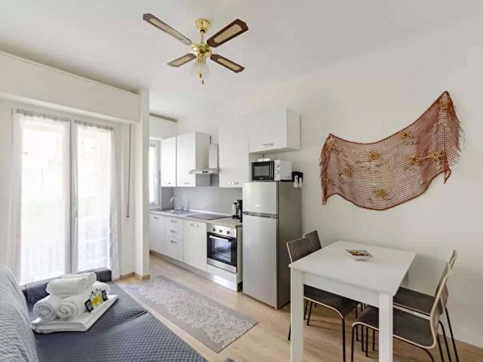 Appartamento bilocale in affitto in Via Enrica Pietrafraccia, Parco Casale Castello dei Sogni, Rapallo