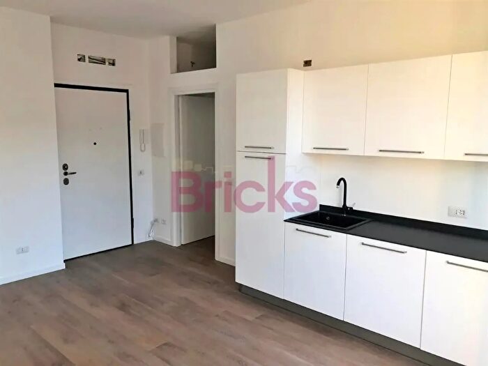 Appartamento bilocale in affitto in Via Girolamo Tiraboschi, Milano