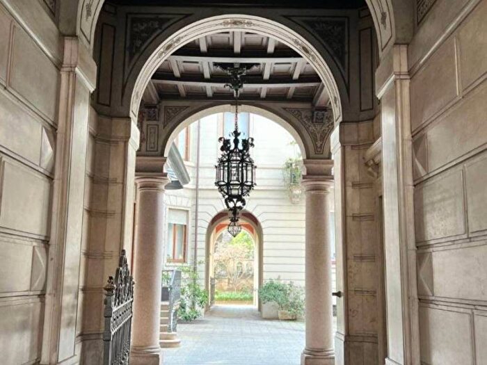 Appartamento quadrilocale in affitto in Via Lorenzo Mascheroni, Pagano, Milano