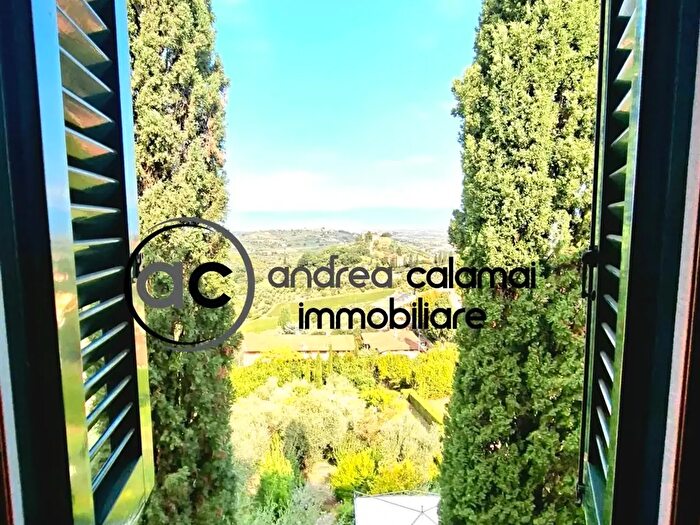 Appartamento trilocale in vendita in Carmignano