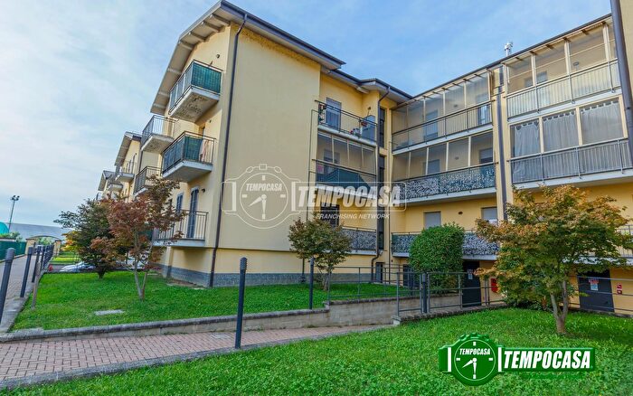 Appartamento bilocale in vendita in Via Angelo Lombardini, Vidigulfo