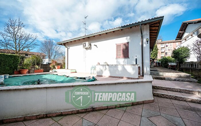 Case in Vendita e in Affitto - 3