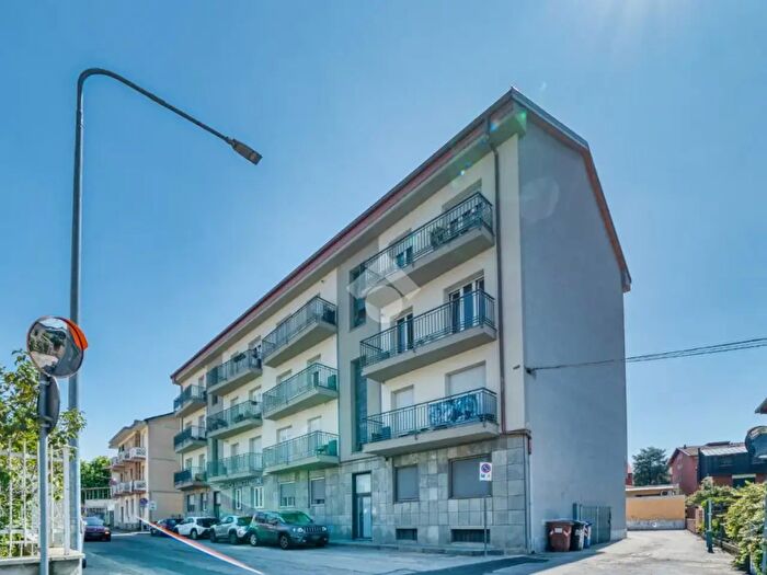 Appartamento trilocale in vendita in Via V Monti, Orbassano