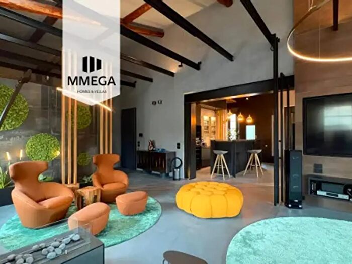 Appartamento con 6 locali in vendita in Via Antonio Squarcialupi, Firenze