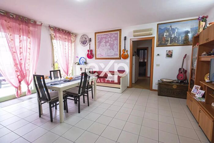 Appartamento trilocale in vendita in Verucchio