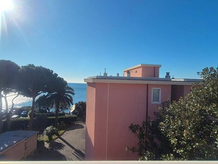 Appartamento bilocale in affitto in Via Nicola Fabrizi, Quarto, Genova