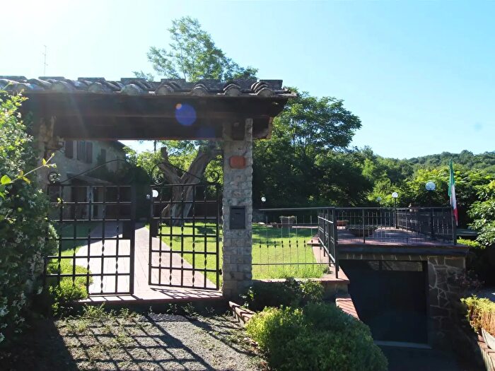 Appartamento con 5 locali in vendita in Poggibonsi