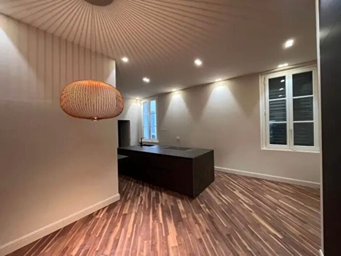 Appartamento quadrilocale in affitto in Via Taglio, Modena