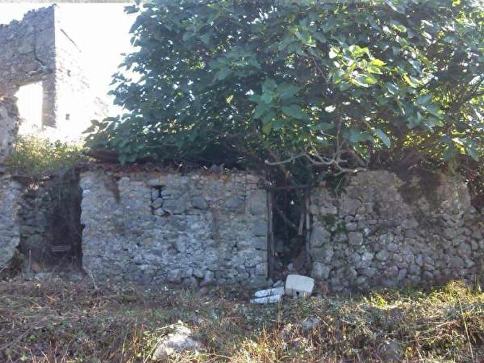 Casa trilocale in vendita in Strada Comunale San Basile, Maratea